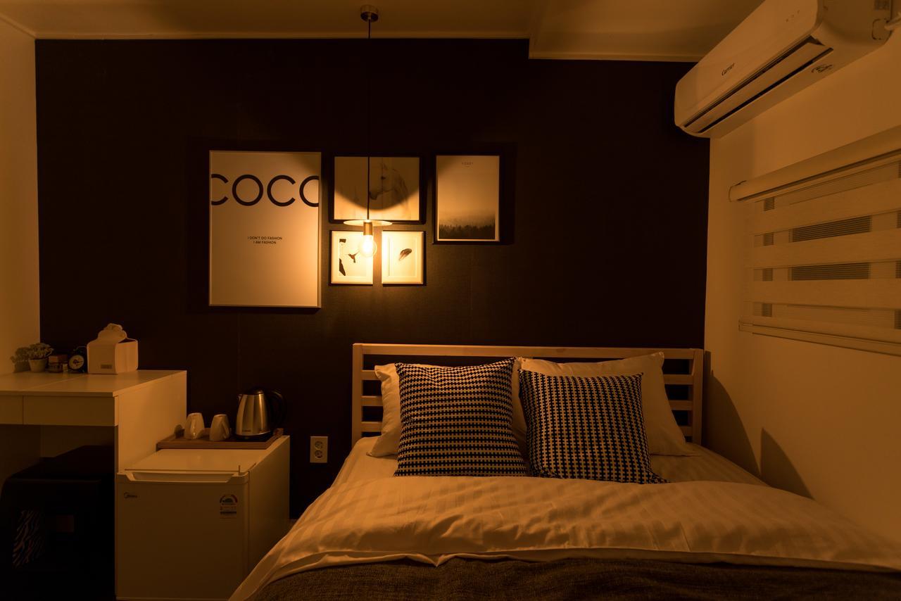 Hotel Neat House Hongdae à Séoul Extérieur photo