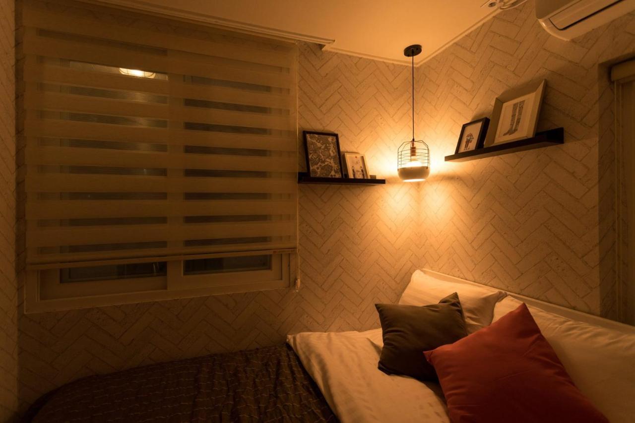 Hotel Neat House Hongdae à Séoul Chambre photo